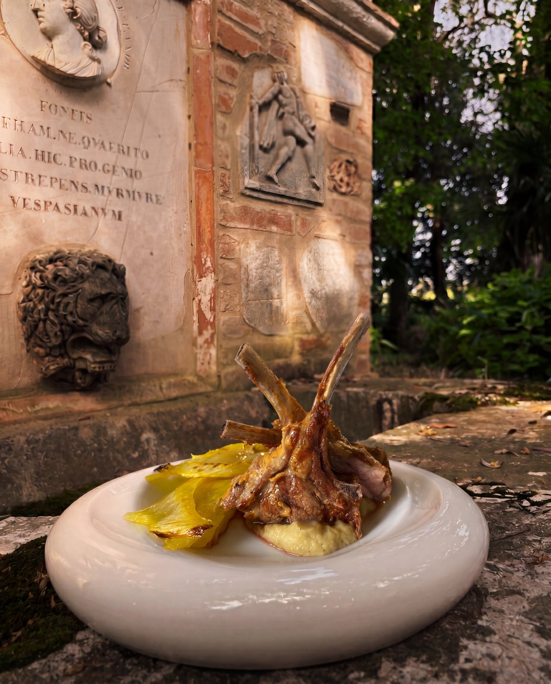 Carré di agnello al carbone — Il Segreto, Villa Luzi